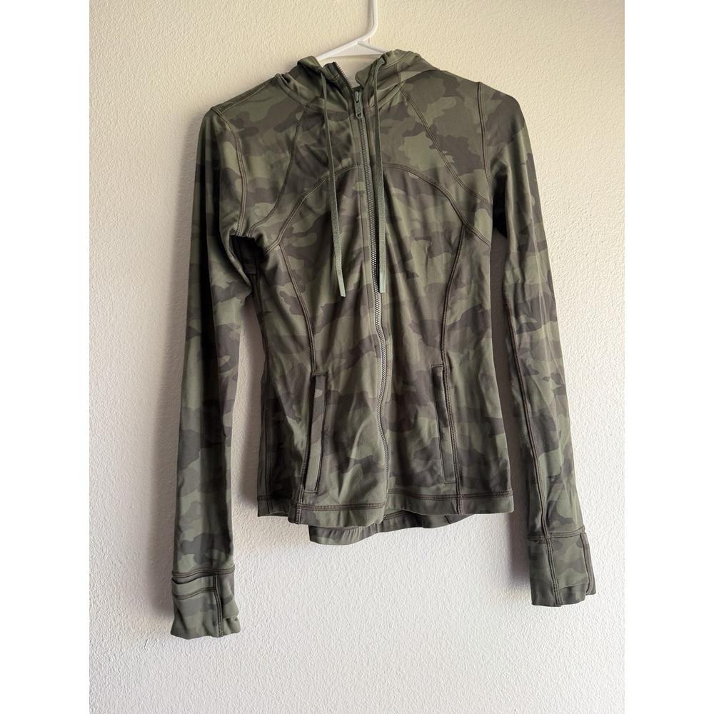 Lululemon‎ Hooded Define Jacket Camo Green Twill Size 4